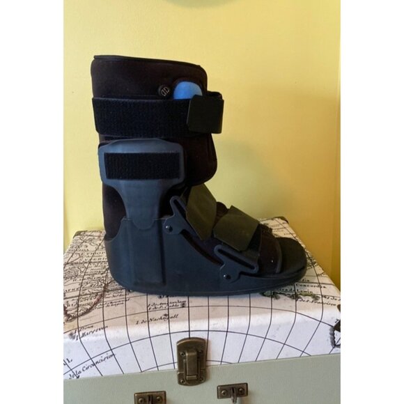 Inflatable High Walking Boot sz L - Picture 1 of 6